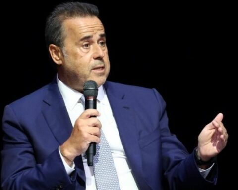 Παπασταύρου: