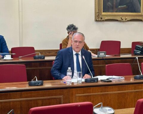 Θεοδωρικάκος: