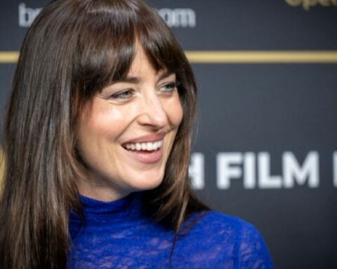 ΝΤΑΚΟΤΑ ΤΖΟΝΣΟΣΝ