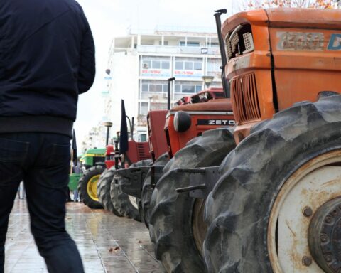 ΤΡΑΚΤΕΡ ΑΓΡΟΤΕΣ