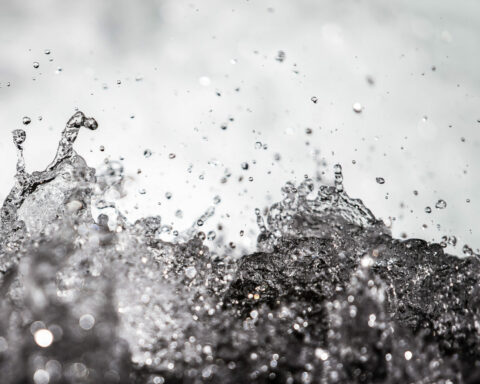 ΝΕΡΟ ΠΟΤΑΜΙ