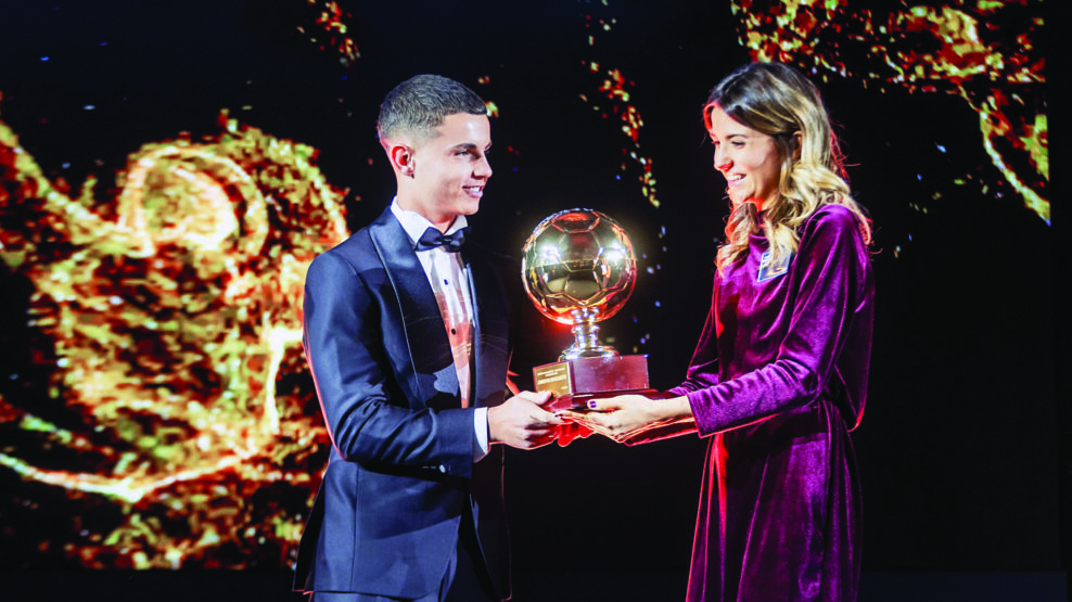 ΜΟΥΖΑΚΙΤΗΣ