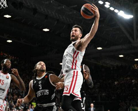 Το έκανε ντέρμπι... αλλά «δραπέτευσε» από την Μπολόνια ο Ολυμπιακός