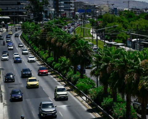 ΛΕΩΦΟΡΟΣ ΠΟΣΕΙΔΩΝΟΣ ΚΙΝΗΣΗ