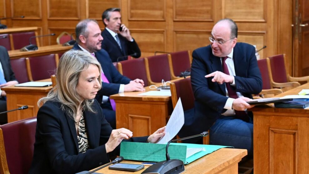 Σφοδρή αντιπαράθεση