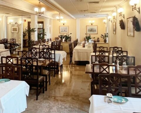 Οι τιµές και το µενού στο εστιατόριο της Βουλής