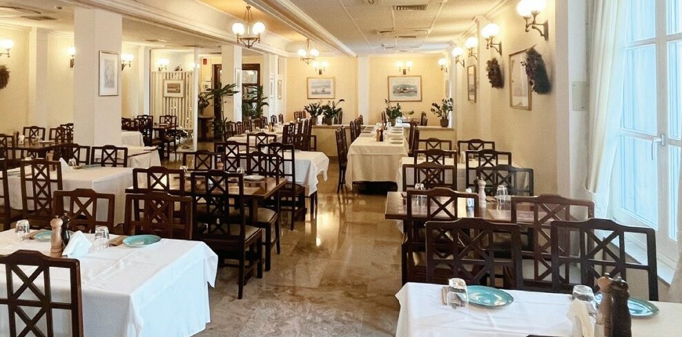 Οι τιµές και το µενού στο εστιατόριο της Βουλής