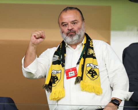 Το μήνυμα και η αιχμή του Ηλιόπουλου για την πορεία της ΑΕΚ