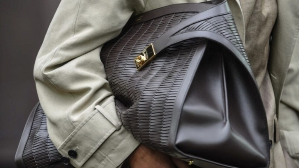 Στο στόχαστρο 13 πολυτελείς οίκοι μόδας στην Ιταλία για εκμετάλλευση κινέζων εργατών