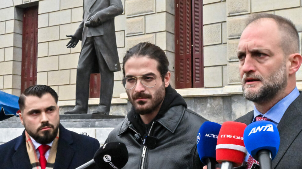 Άρης Μουγκοπέτρος ενδοοικογενειακή απειλή