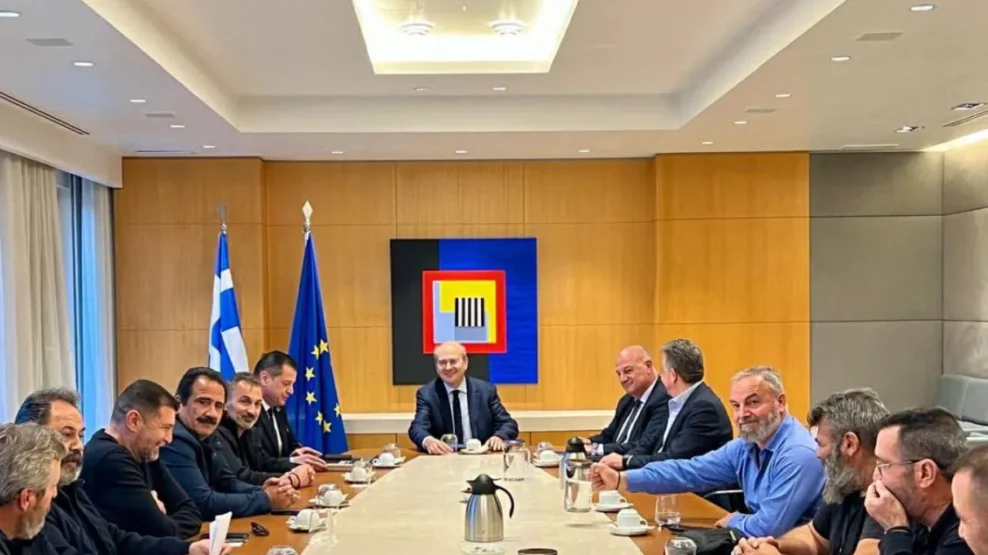 Κρίσιμη συνάντηση αγροτών