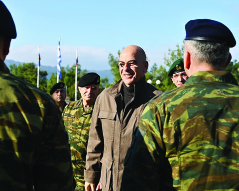 ΔΕΝΔΙΑΣ ΣΤΡΑΤΟΣ