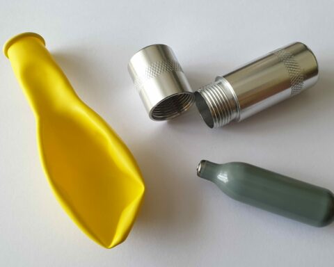 Οι εκατομμυριούχοι του «Hippy Crack»