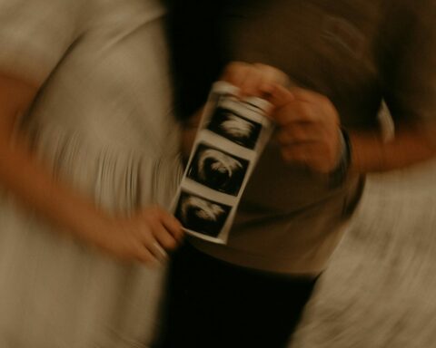 Οι αμβλώσεις φτάνουν σε ιστορικό υψηλό, εν μέσω κρίσης κόστους ζωής