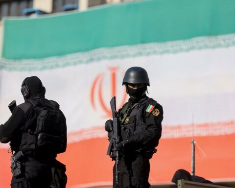 Σε τροχιά σύγκρουσης