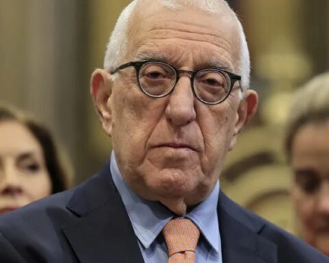 Αιχμές Κακλαμάνη