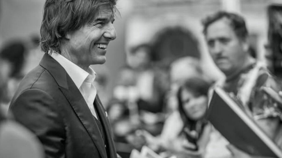 Mήπως ο Τομ Κρουζ γυρίζει την πλάτη στη μακροβιότερη σχέση της ζωής του — τη Βρετανία;