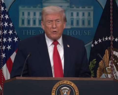 Έκτακτη συνέντευξη Τύπου του Τραμπ στον Λευκό Οίκο με αιχμές για το ΝΑΤΟ (Δείτε live)