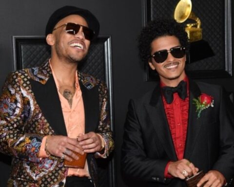 Ο Μπρούνο Μαρς ανακοίνωσε περιοδεία σε δύο ηπείρους από τον Απρίλιο