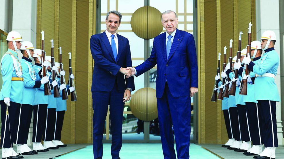 «Κόκκινες γραμμές» στην Τουρκία, επενδύσεις - ευκαιρίες σε Ινδία