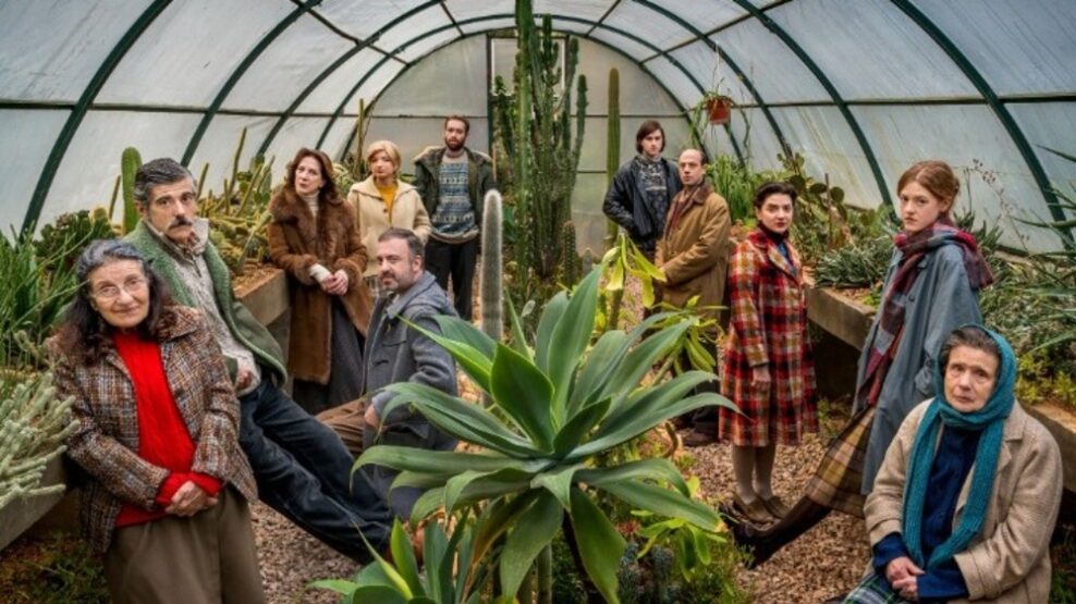 Ο «Βυσσινόκηπος» του Τσέχωφ σε σκηνοθεσία Έκτορα Λυγίζου στο Εθνικό Θέατρο