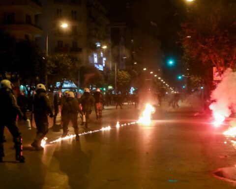 ΑΠΘ για επεισόδια: 