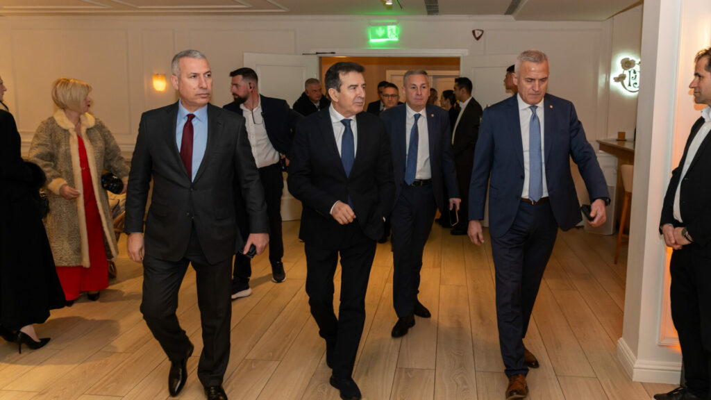 Χρυσοχοΐδης