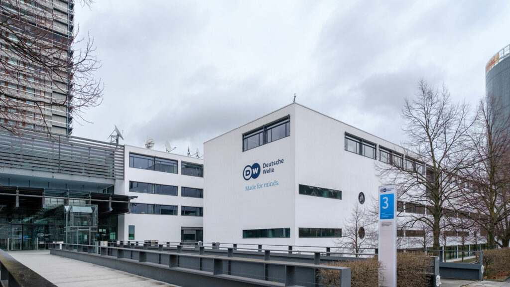 Κλείνει η ελληνική υπηρεσία της Deutsche Welle