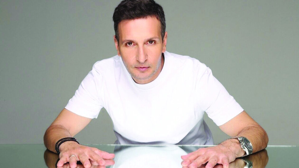 Δημήτρης Μπάσης: «Το λαϊκό τραγούδι είναι στο DNA μας»