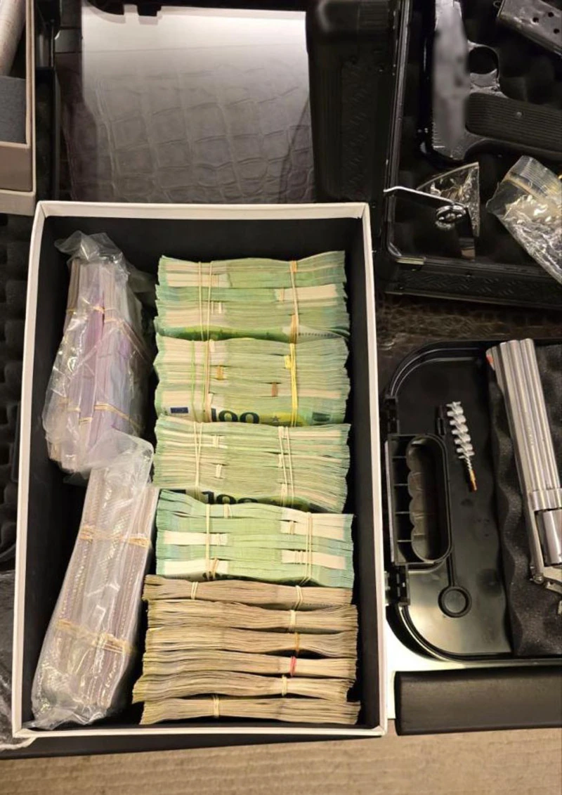 Χτύπημα της ΕΛ.ΑΣ. σε κύκλωμα λαθραίων τσιγάρων - 25 συλλήψεις σε Αττική και Βοιωτία