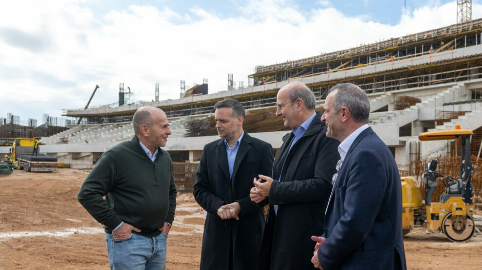 Χατζηδάκης: Οι αναπλάσεις στον Ελαιώνα