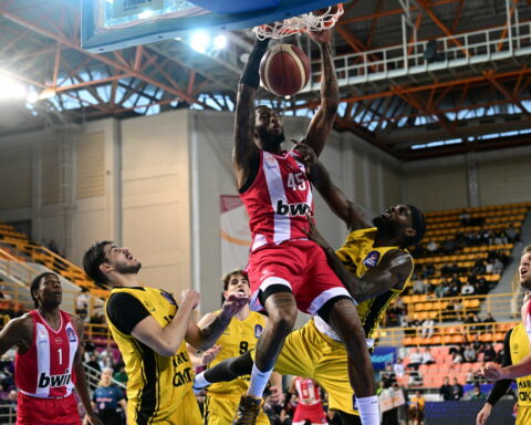 Μαρούσι-Ολυμπιακός 67-91