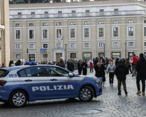 Ιταλία: Μαχαίρωσε μέχρι θανάτου την 22χρονη αδερφή του