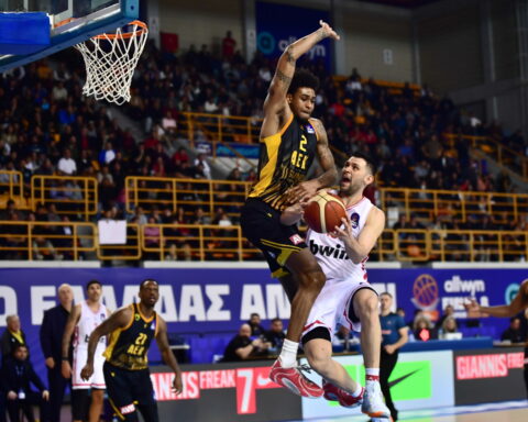 Ολυμπιακός - ΑΕΚ 81-67