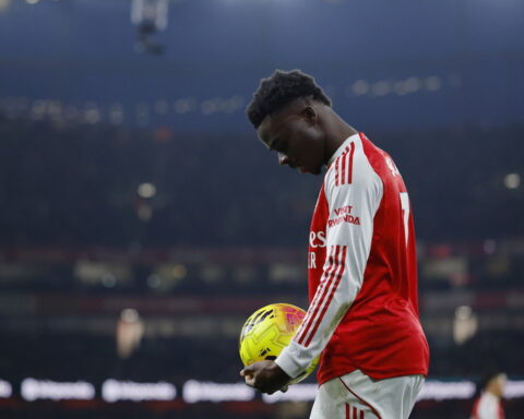 Η Άρσεναλ «έδεσε» τον Σάκα