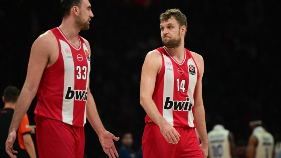 Χωρίς Βεζένκοφ και Μιλουτίνοφ