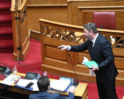 ΑΝΔΡΟΥΛΑΚΗΣ ΒΟΥΛΗ