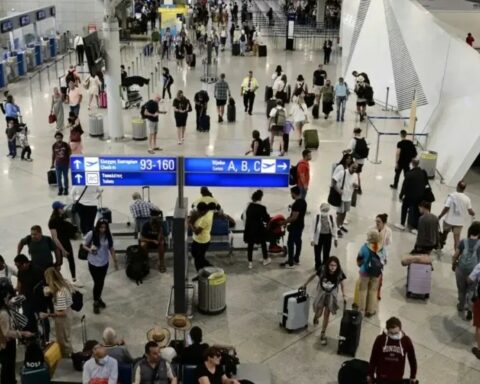 Μπλακ άουτ στις αερομεταφορές