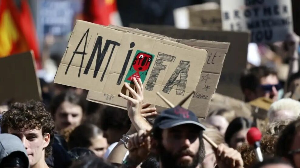 Τραμπ antifa