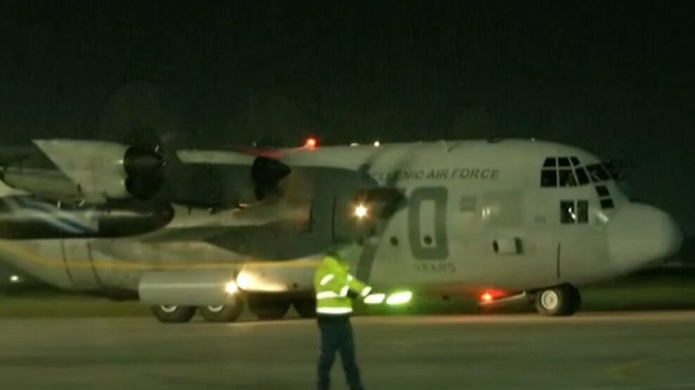 Προσγειώθηκε στην Ελευσίνα το C-130