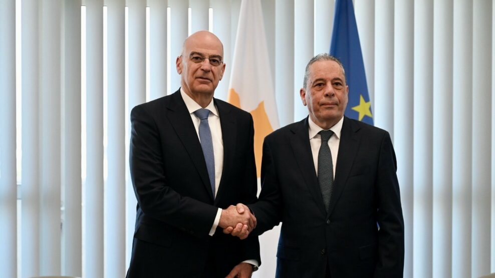 Συνάντηση Δένδια με τον Κύπριο ομόλογό του