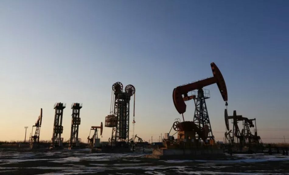 Το πετρέλαιο ξανά στα 100 δολάρια