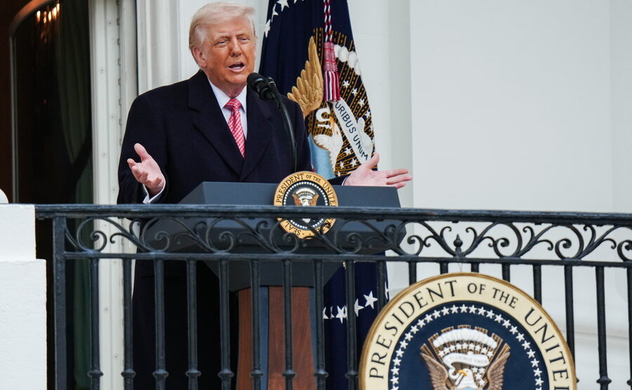 Τραμπ σε Ιράν