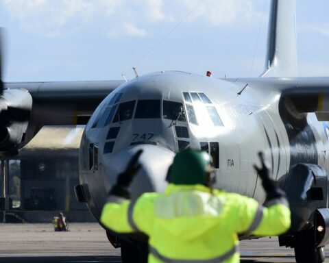 Επαναπατρίζονται 90 Έλληνες