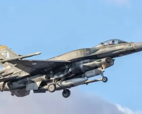 ελληνικά F-16
