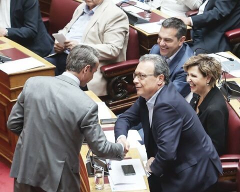 Τον Μητσοτάκη βλέπει και στον ύπνο του