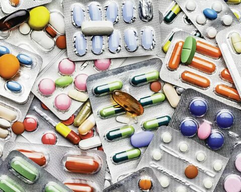 Μετωπική σύγκρουση για τις ελλείψεις φαρμάκων