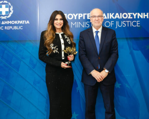 Εθιμοτυπική επίσκεψη της Κίμπερλυ Γκίλφοϊλ