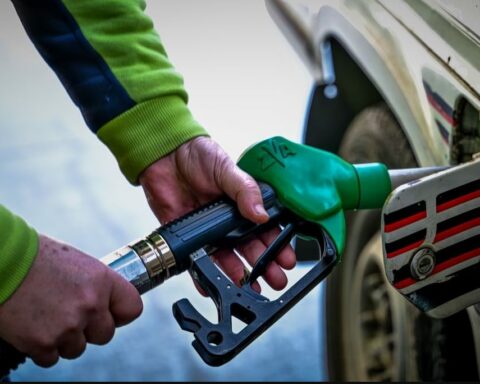 Fuel Pass: Πότε ξεκινούν οι πρώτες πληρωμές