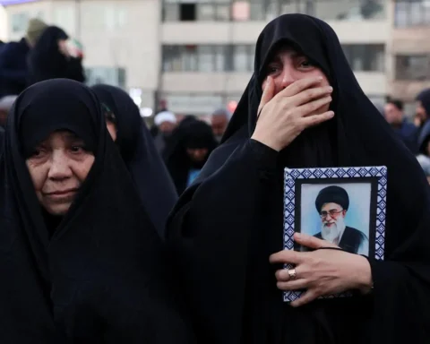 Νεκρή και η σύζυγος του Χαμενεΐ